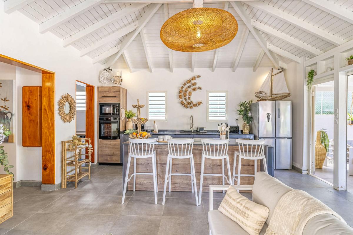 11.A louer villa avec piscine et Terre de haut Les Saintes- Villa Boheme